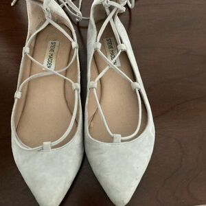 Steve Madden Women's Cream Lace-Up Flats